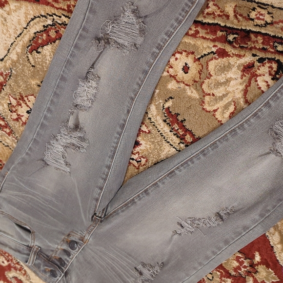 2/40 NWT Grey distressed jeans - Picture 13 of 13